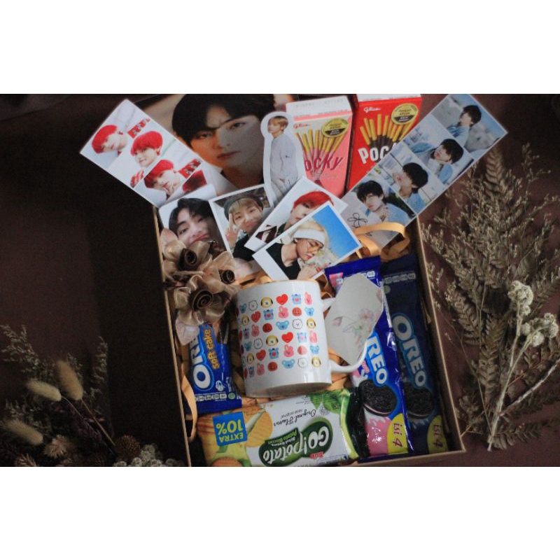 

Hampers Gift Box KPopType Ruby