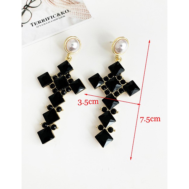 LRC Anting Tusuk Fashion White Alloy Pearl Stud Earrings D59400