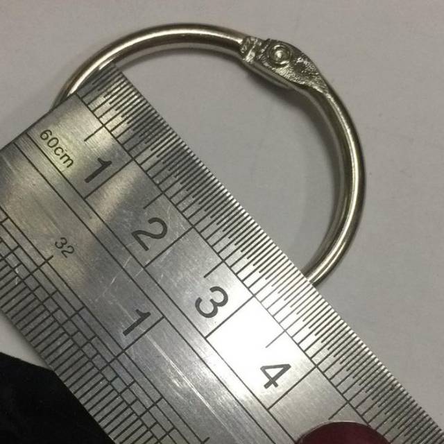 

Ring card holder tentcard ukuran 3 cm