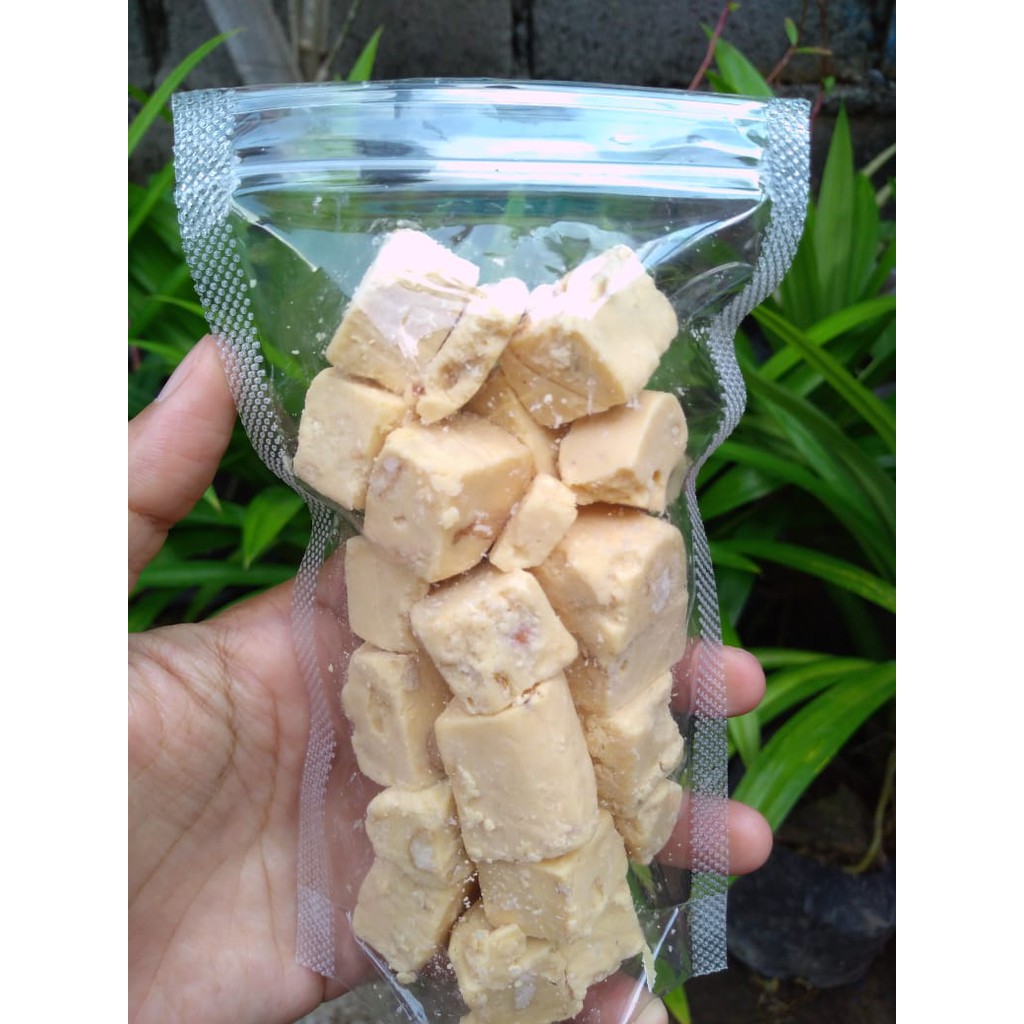 

Cokelat Silver-quen Kiloan 100 gr