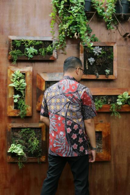 Batik cowok exclusive sablon malam lengan pendek