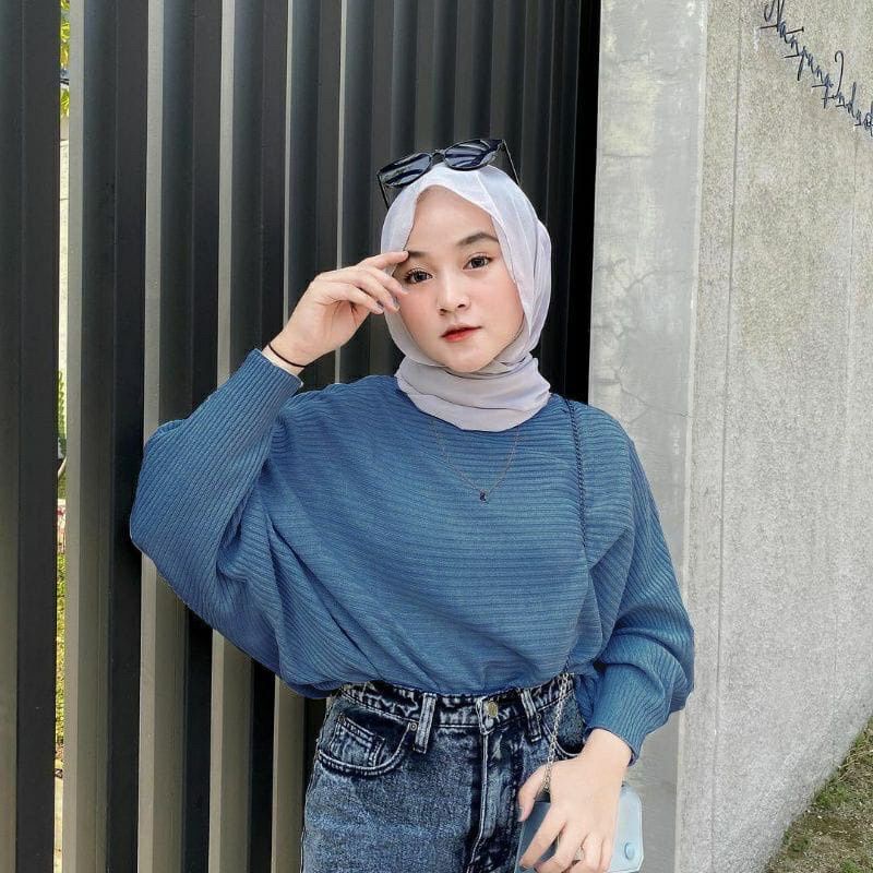 OOTD Atasan Batwing Rajut / Sweater Wanita / Rajut Terbaru