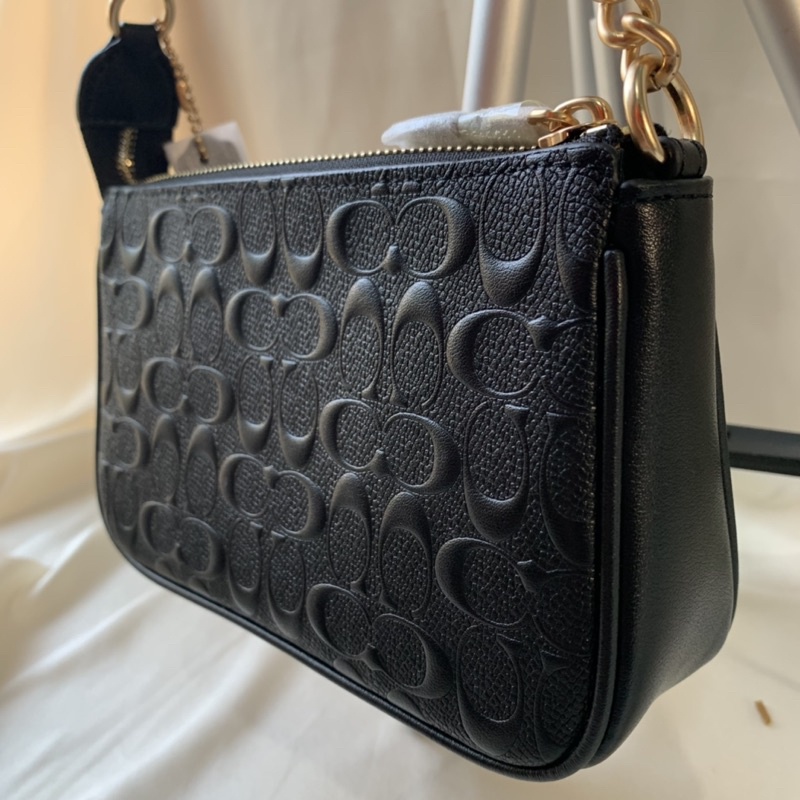CH Large Wristlet 19 In Signature Leather (F67567)