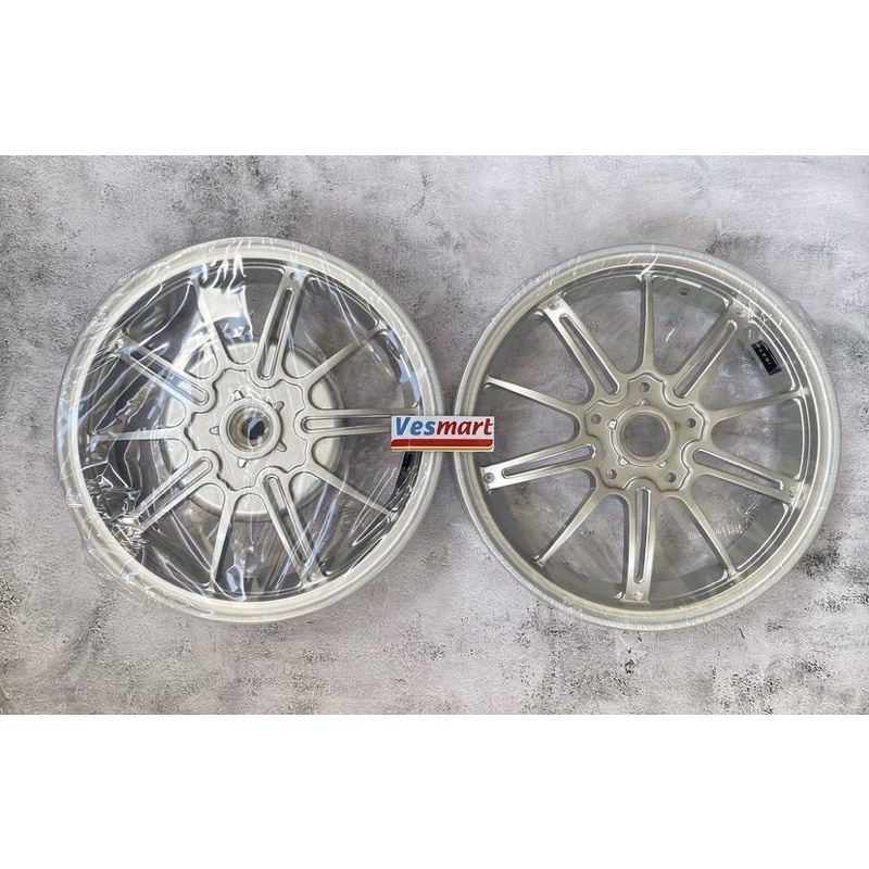 velg riezto silver vespa