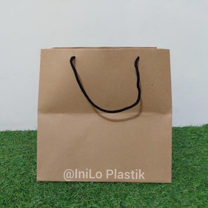 

Goodiebag @1Pack Shopping Bag 27X27X27 Craft Polos / Paper Bag + Tali Kur