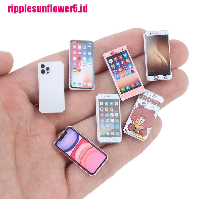 1pc Miniatur Handphone Skala 1: 12 Untuk Rumah Boneka