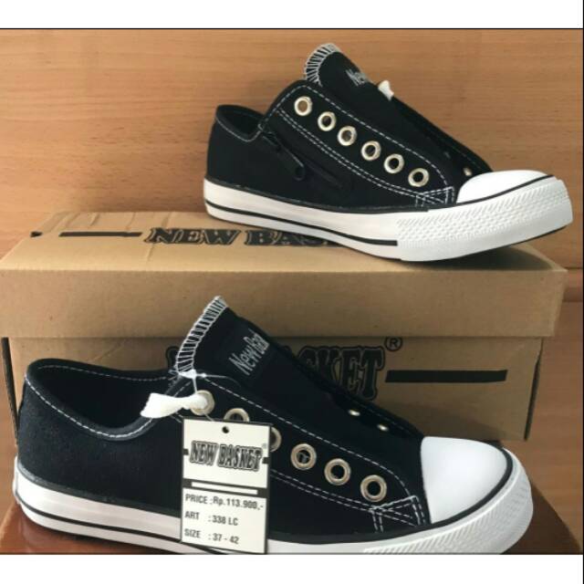 sepatu sekolah sepatu hitam putih sepatu cat