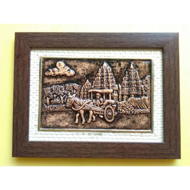 LUKISAN TIMBUL 3D RELIEF CANDI PRAMBANAN DENGAN KERETA KUDA BAHAN FIBERGLASS 33x25 cm