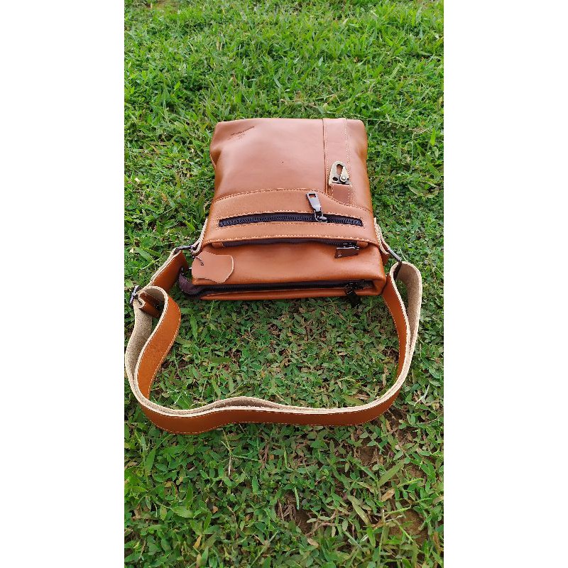 TAS SLEMPANG PRIA KULIT SAPI NATURAL HUSH PUPPIES HS-301 ORIGINAL