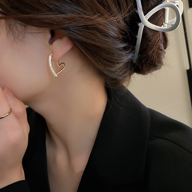 Anting Stud Bentuk Hati Geometris Bahan 925 Silver Zirconium Metal Gaya Korea Untuk Wanita