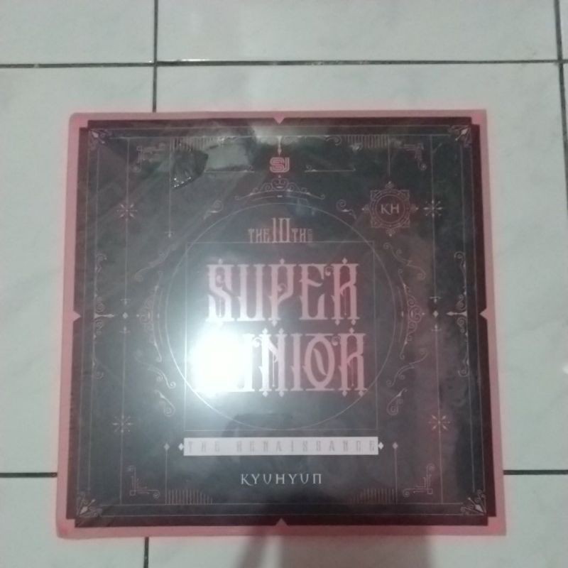 Super Junior Kyuhyun Sealed Renaissance Square