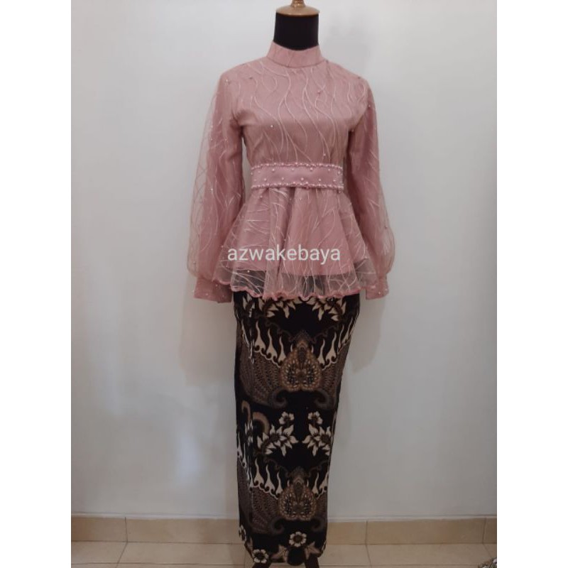 set kebaya hayati