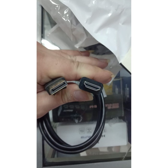 Kabel displayport to hdmi female or male. 1.8 meter