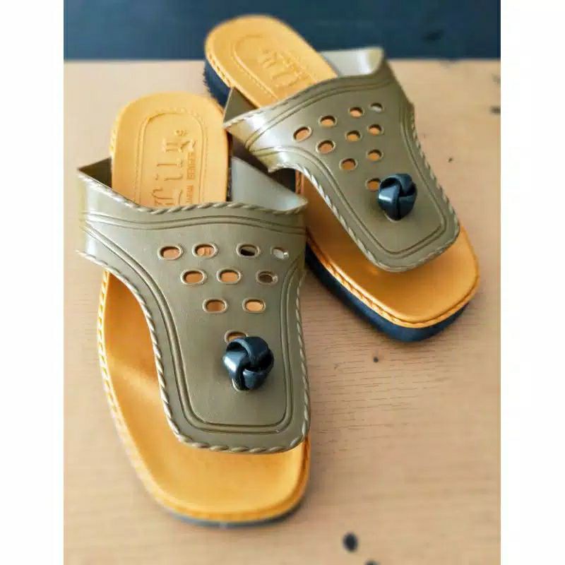 TERMURAH SENDAL LILY JAPIT PRIA/ SANDAL LILI JEPIT COWOK/ SANDAL BAPA CLASIK LEBARAN NEW BARU ORI