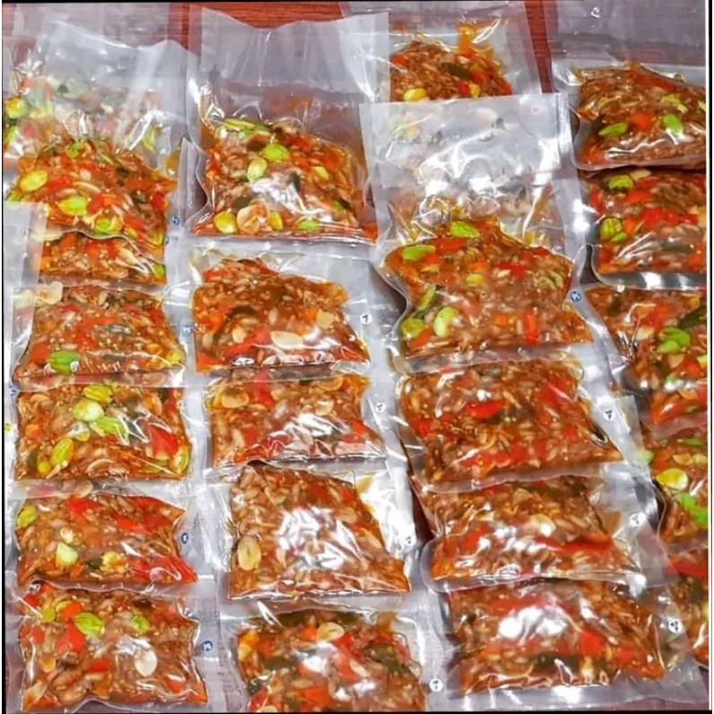

Sambal Rempah Cumi mix pete lezat legendarist! Berat Isi 120gr