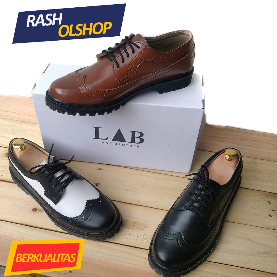 Sepatu Low Boots Wingtip Hitam Putih Dockmat Wingtip Hitam Putih Terbaru