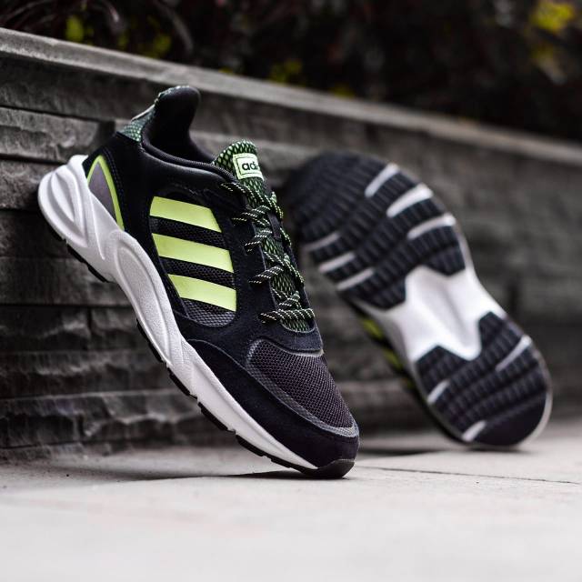 adidas valasion 90s black white