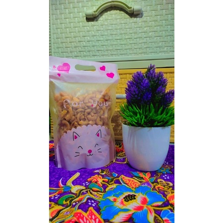 

Makaroni Kriuk si gemoy Pedas Soakkk Viral Isi melimpah
