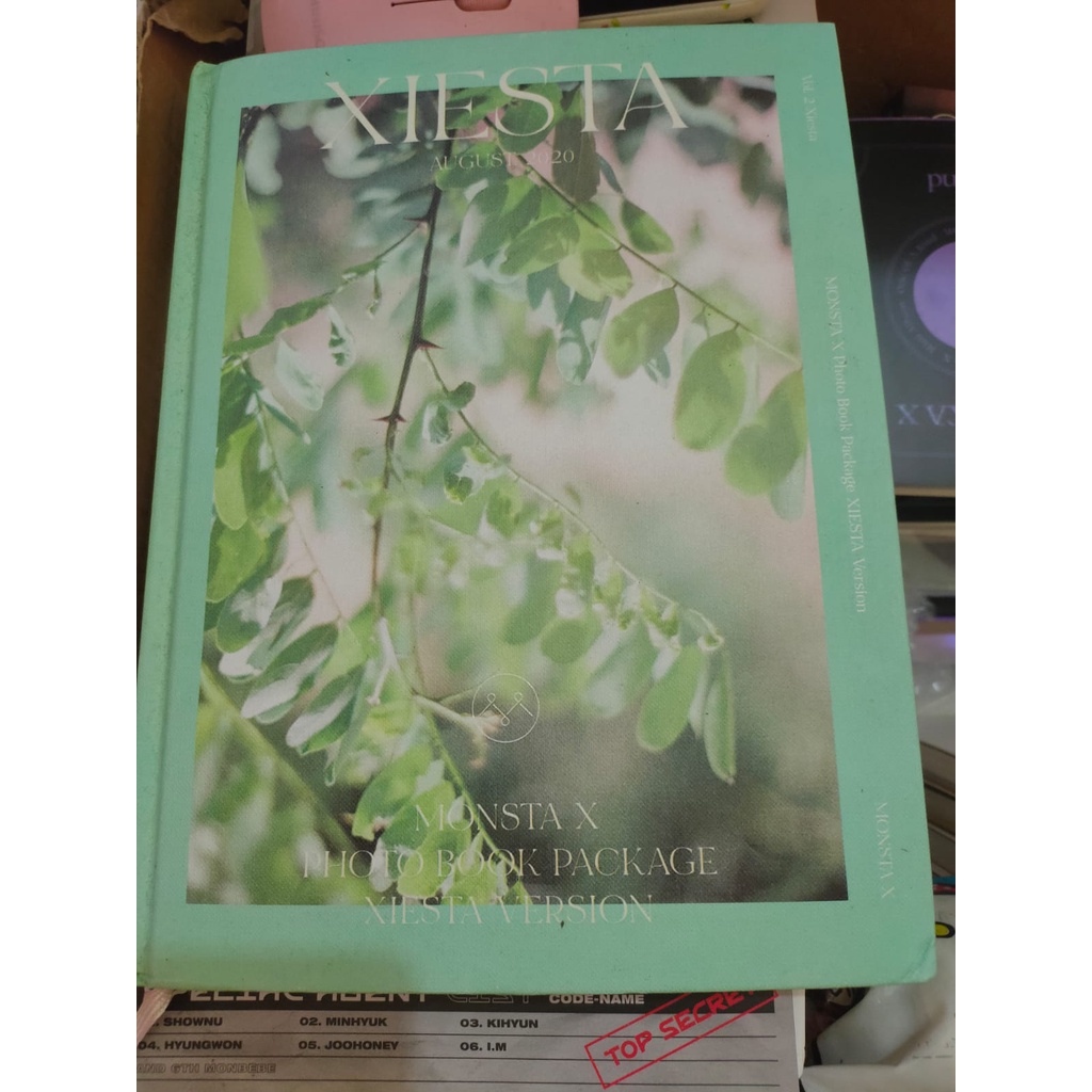 Monsta X Photobook Xiesta Shownu, Minhyuk, Kihyun, Changkyun, I.M, Jooheon, Hyungwon Murah KPOP