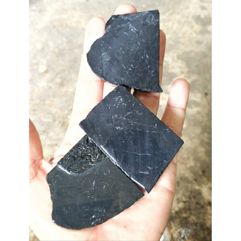 BAHAN ROUGH NATURAL BATU AKIK BLACK ONYX SULAWESI