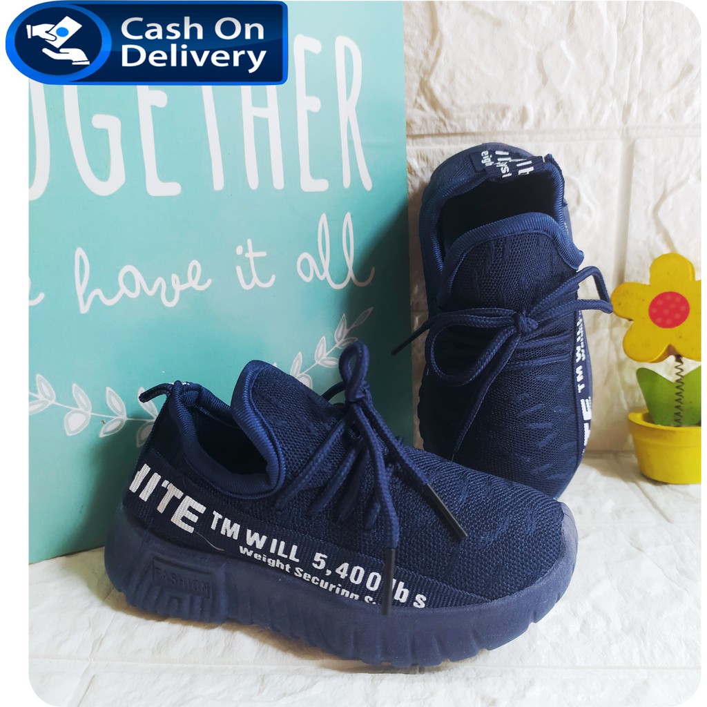 Sepatu anak laki laki import