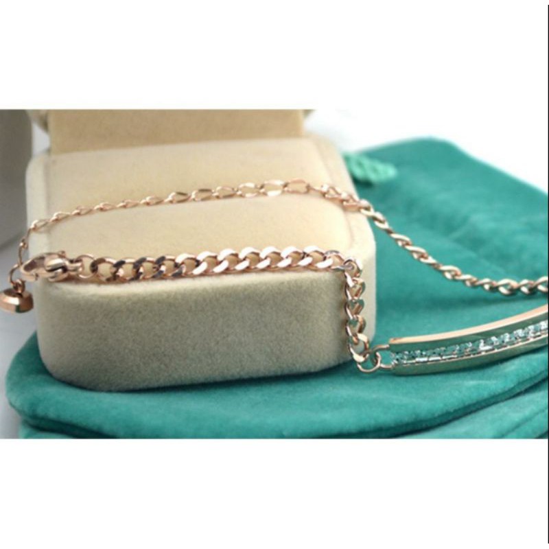 Perhiasan Gelang Titanium Lapis Emas N26112010