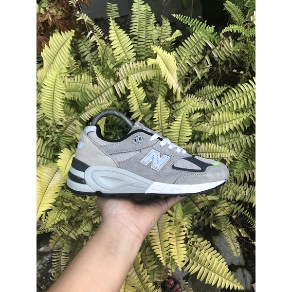 NEW BALANCE 990 V2 SECOND