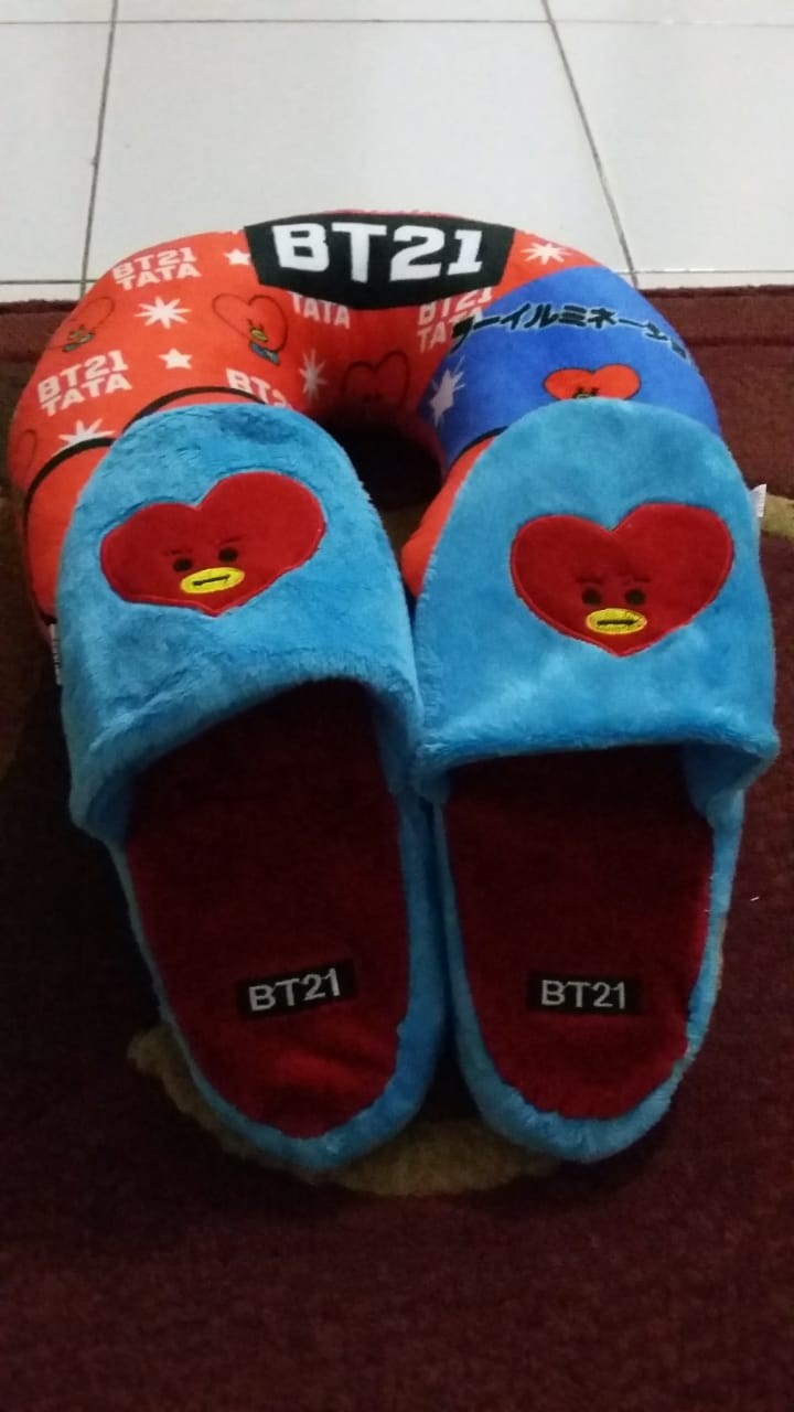 Bantal Leher Bts Bt21