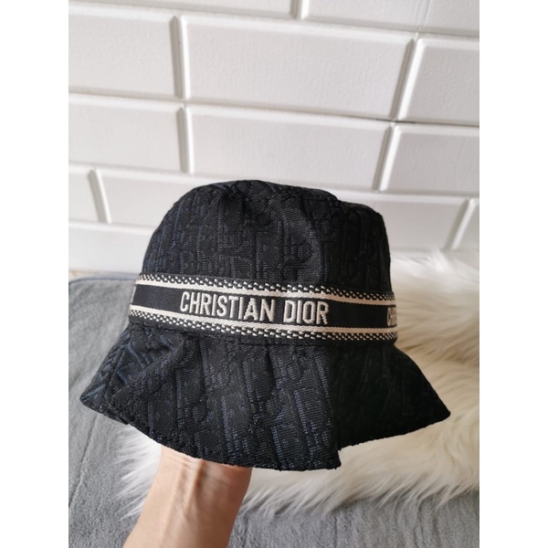 Topi Bucket Dior