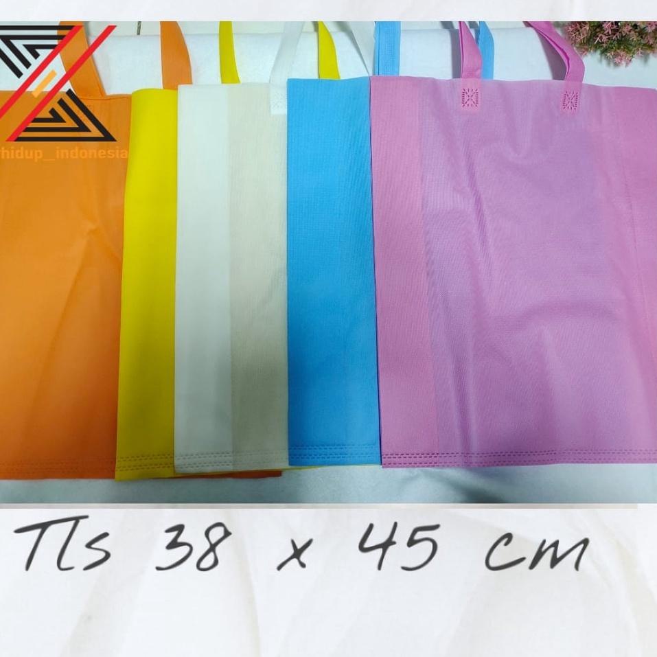

Berkualitas Tas Kain SPUNBOND Tali Goodie Bag Uk 38 x 45 Per Lusin