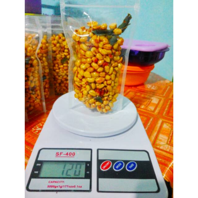 

Kacang pedas manis / kacang thailand