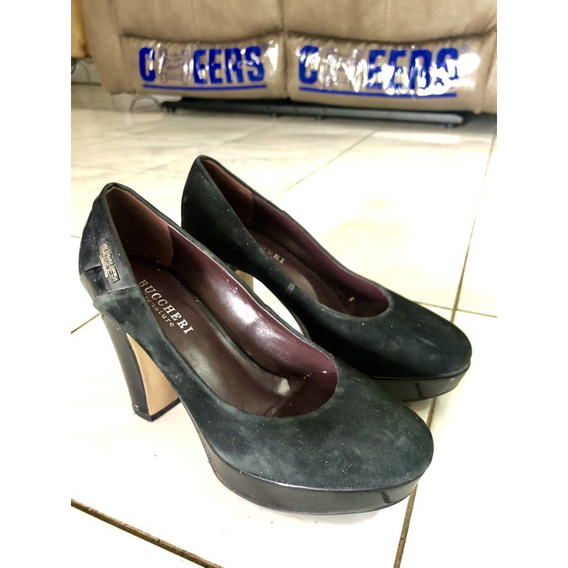 Sepat Buccheri hitam size 36