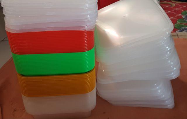 Kotak Makan Plastik Sekat 3+1 Warna Warni Dgn Tutup/ Box Bento Sekat