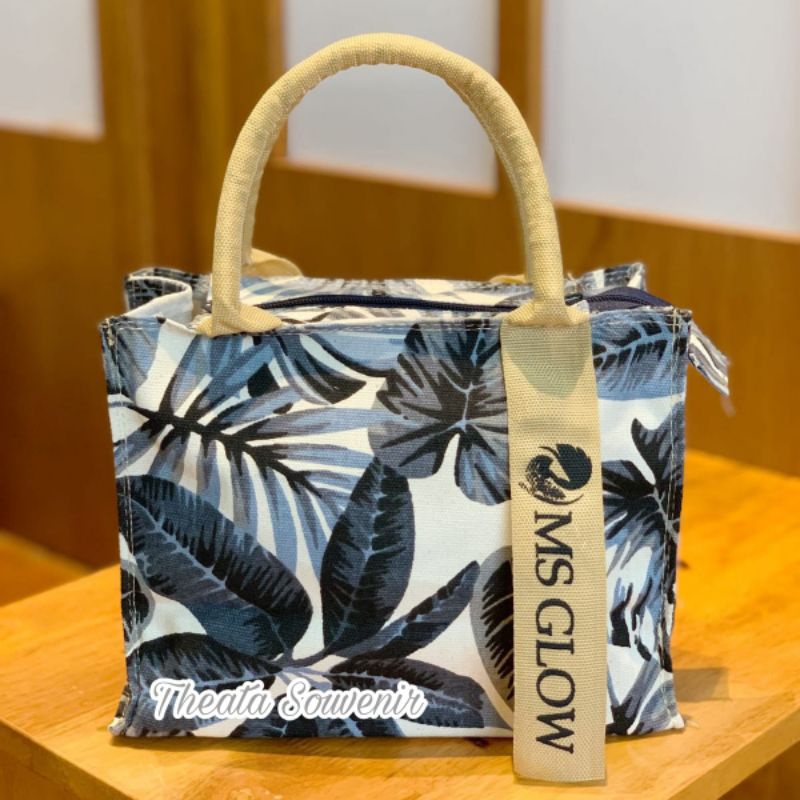 Totebag Kanvas  Tas Kosmetik /tas jinjing