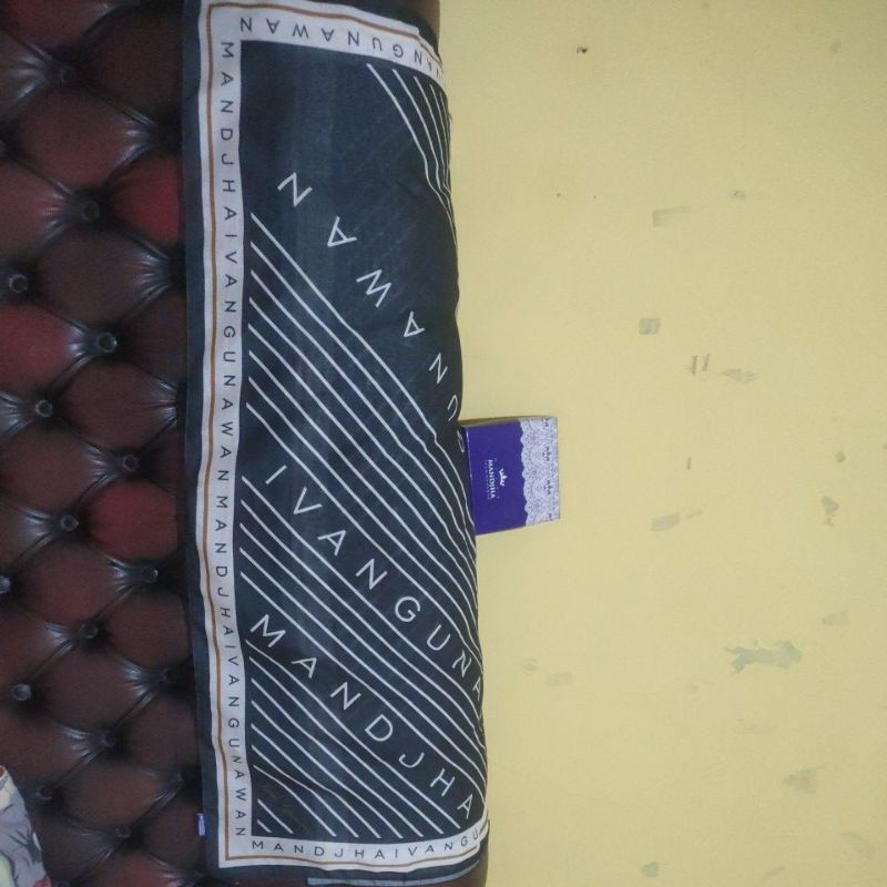 preloved hijab ivan gunawan