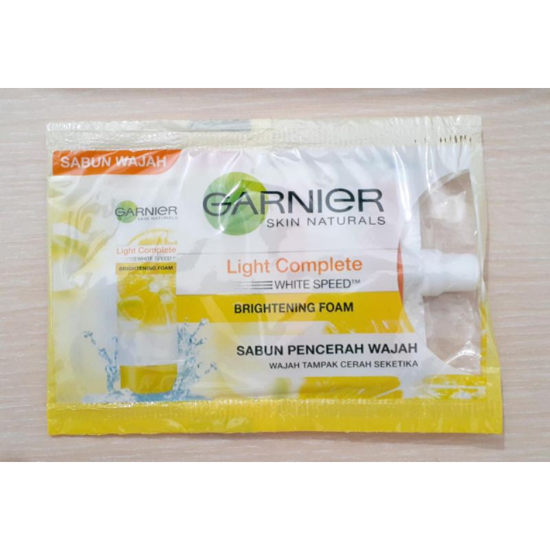 GARNIER BRIGHT COMPLETE VITAMIN C FACE WASH  - SACHET