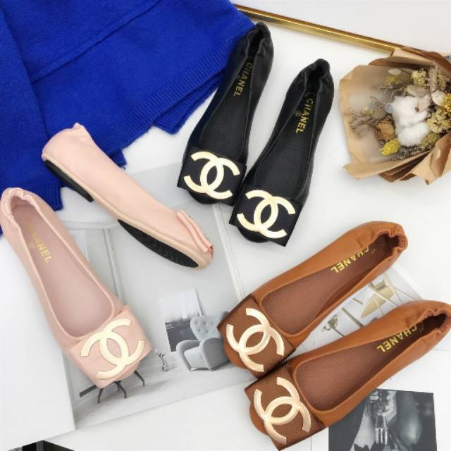 Chanel flat shoes