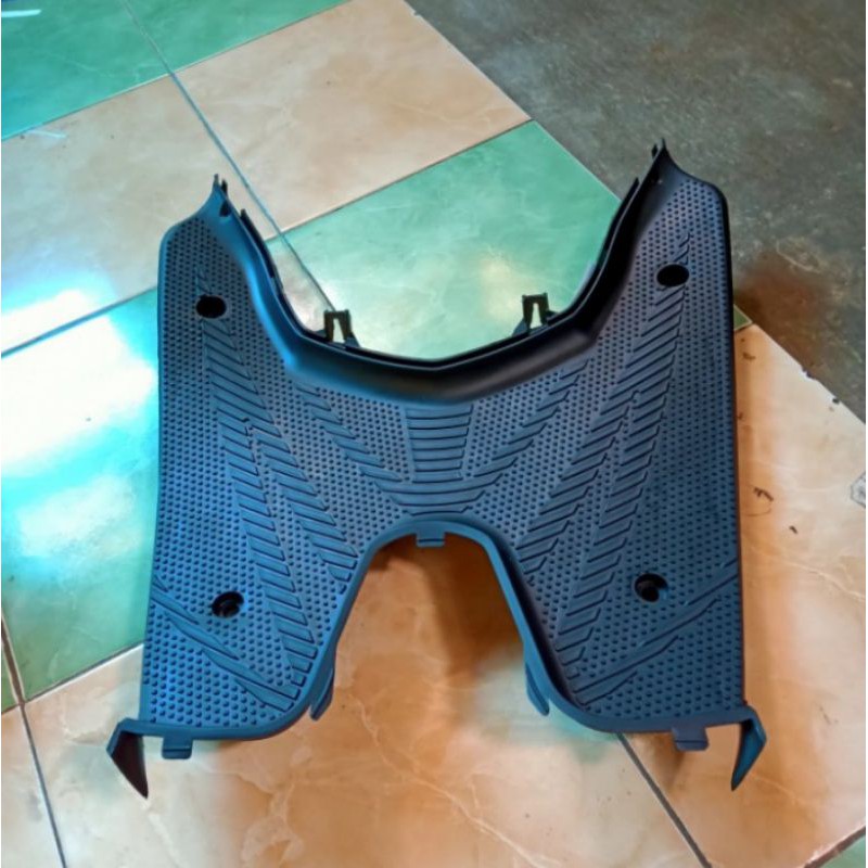 bordes pijakan kaki vario 110 karbu