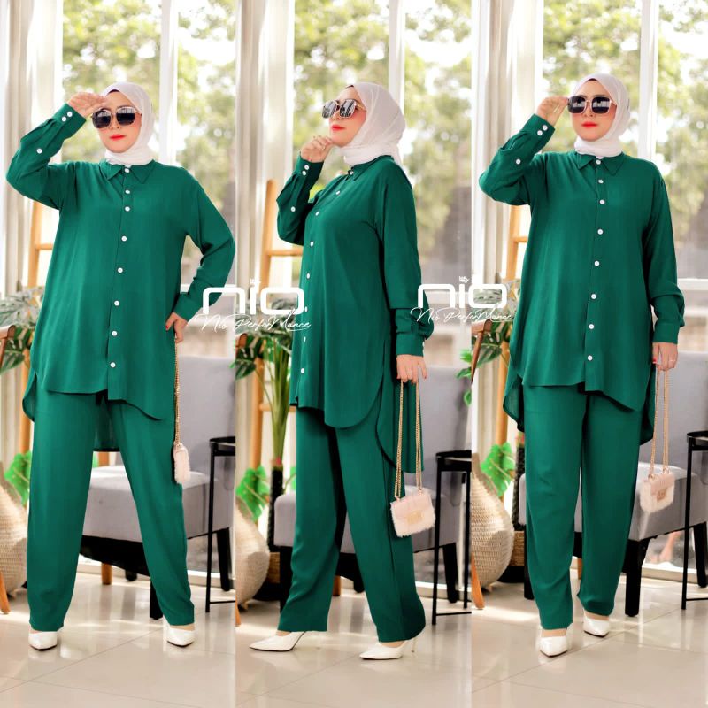 Oneset Celana Sania Nio Performance