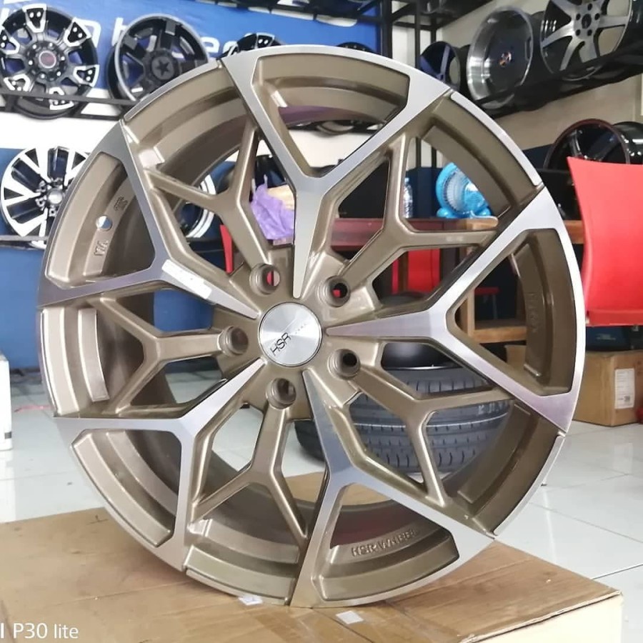 Velg mobil kijang innova ring 18 hsr myth-01 Gratis ongkir