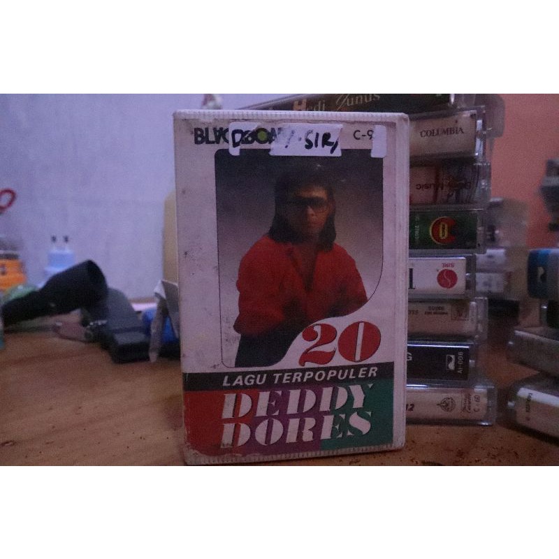 kaset deddy dores 20 lagu terpopuler
