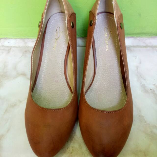 Sepatu cardinal