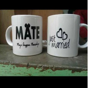 souvenir pernikahan gelas sablon murah gelas mug keramik sablon lemas box mika
