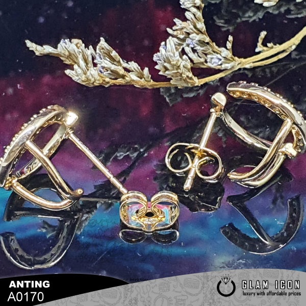 Anting TusukClip Mata Cee Half Cee A0170