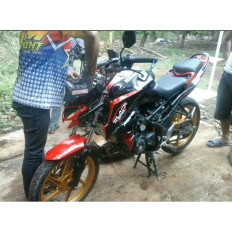 Shroud Sayap tangki CB150R old model GSX1000