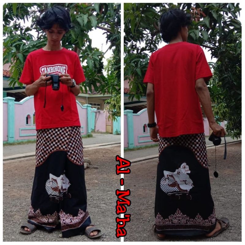 SARUNG BATIK WAYANG SEMAR