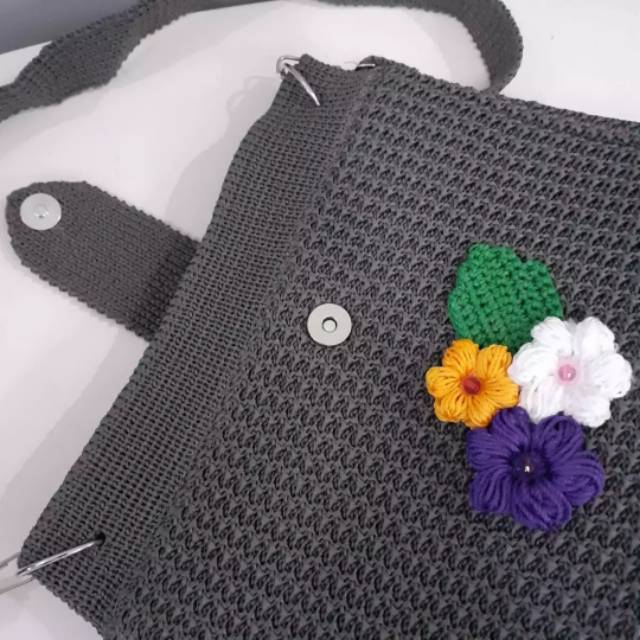 Tas selempang rajut Diana - SenjabyAtsa