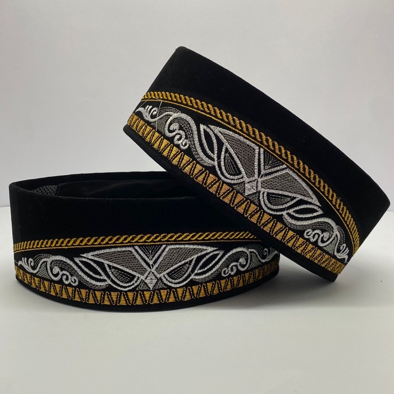 PECI / KOPIAH / SONGKOK SOGA BLUDRU KUNING BAHAN BAGUS NYAMAN DAN BERKULITAS