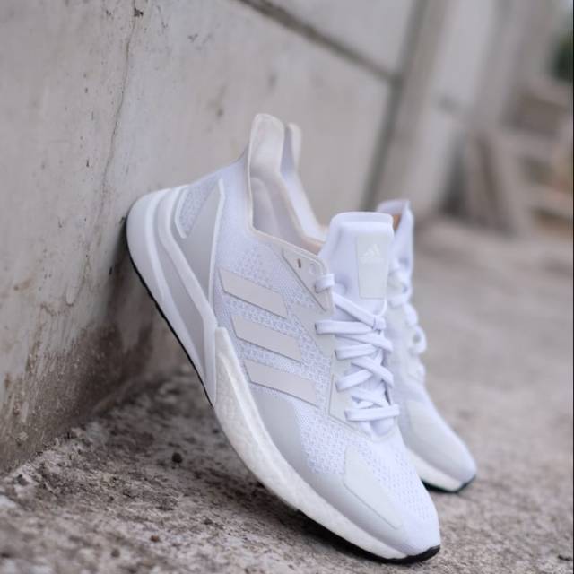 Adidas Course A Pied white boost