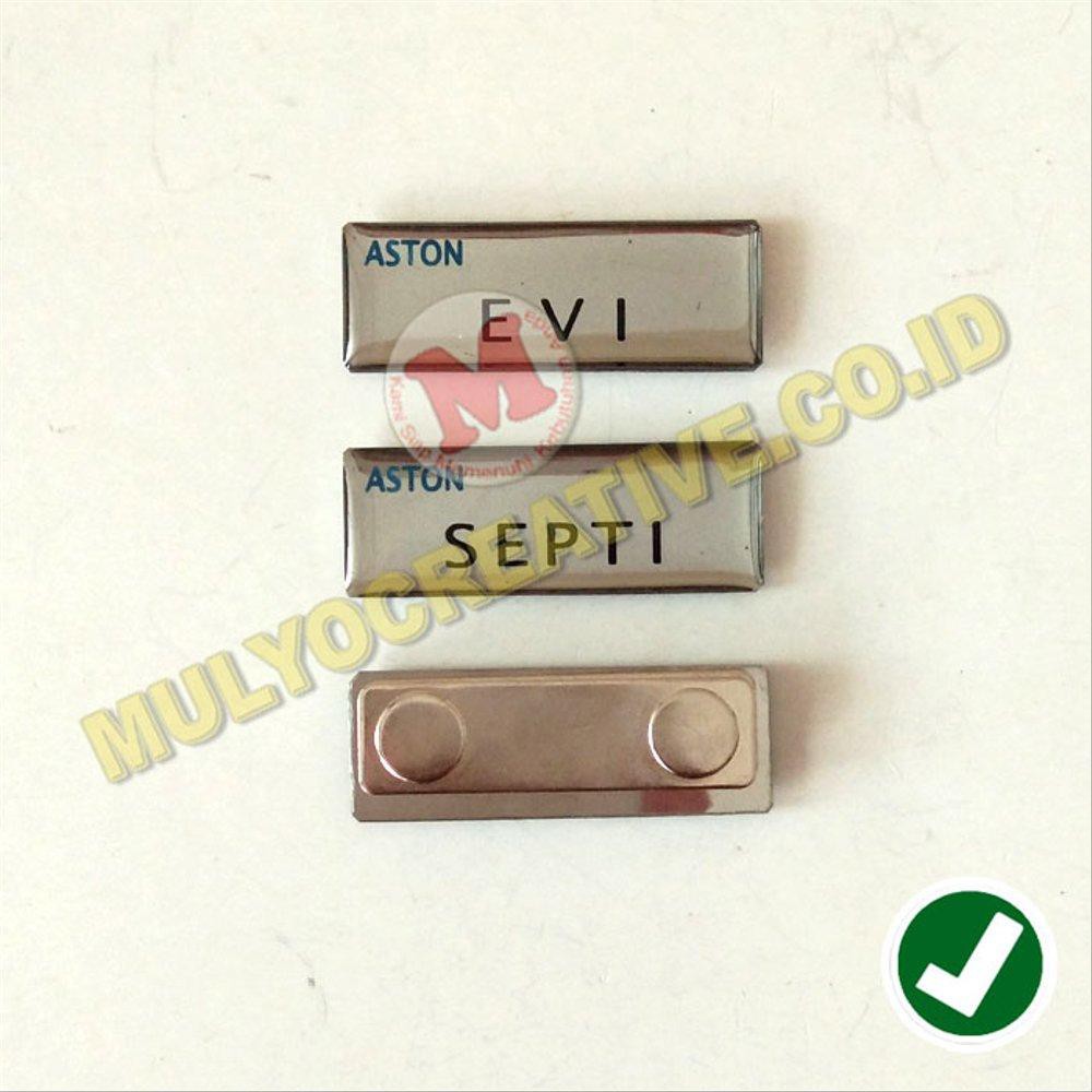 

Tanda Pengenal Karyawan Hotel Aston Model Pengait Magnet - Name Tag